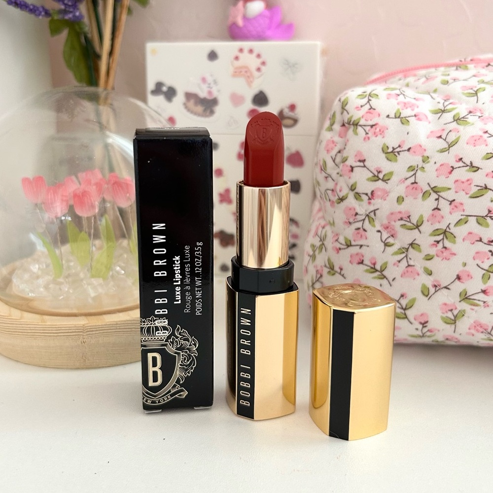 Bobbi Brown - 818 Soho Sizzle